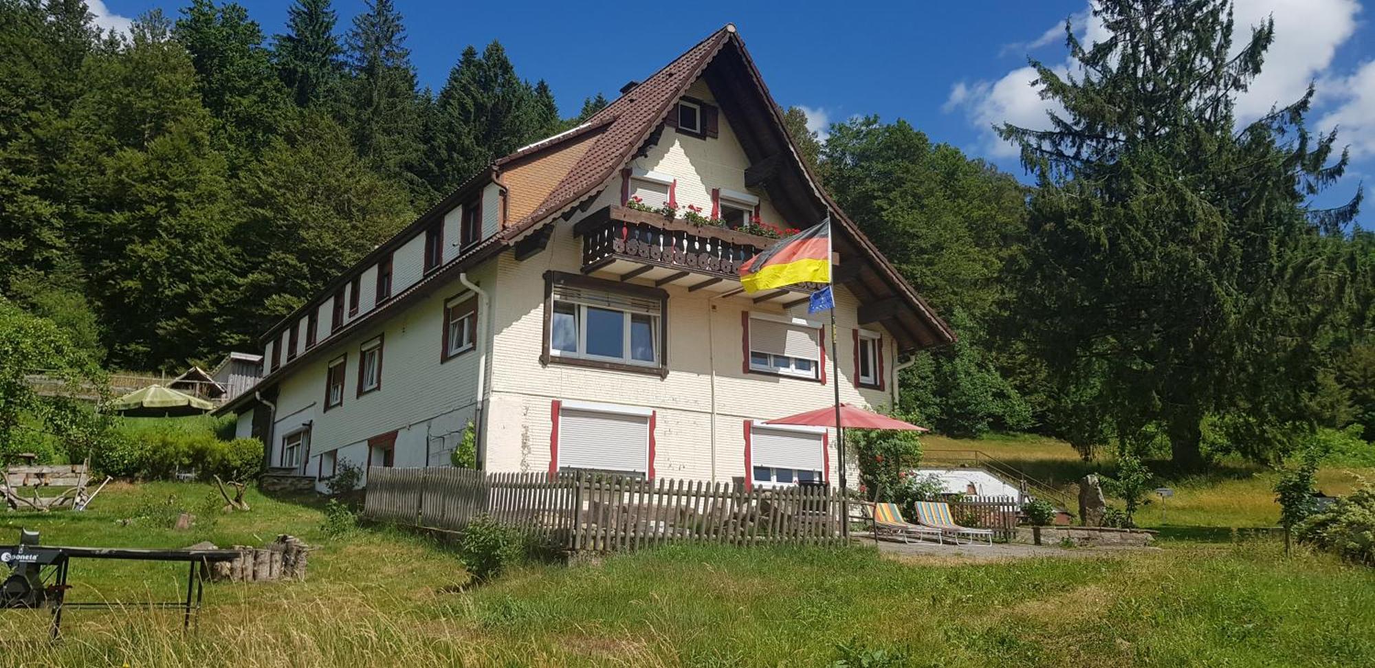 Ziegler - Fingerhut Apartment